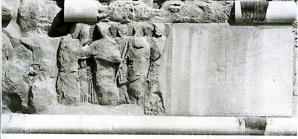 Εικ. 3 Γυναικείες μορφές - προσωποποιήσεις πόλεων.